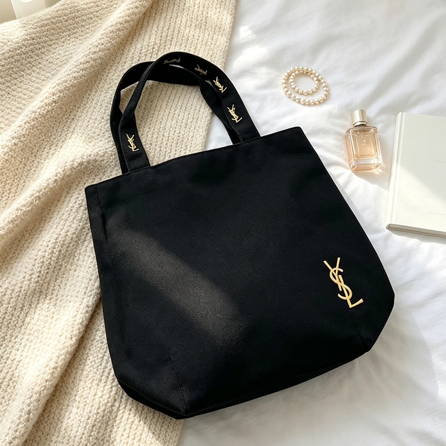 Ysl Beauty Makeup - Yves Saint Laurent YSL'nin çantası Minimalist