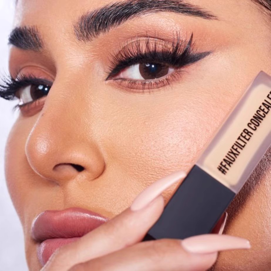 Huda Beauty Faux Filter Işıltı - Beauty Makeup Filter incelemesi ve fiyatı